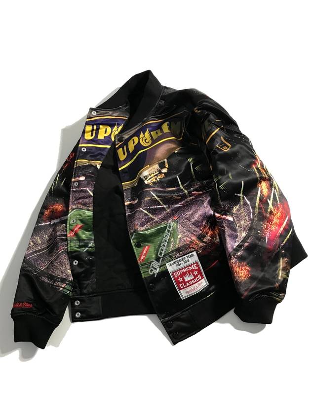 슈프림 X 미첼 & 네스 스타디움 새틴 바시티 자켓 블랙 22SS Supreme®/Mitchell & Ness® Stadium Satin Varsity Jacket