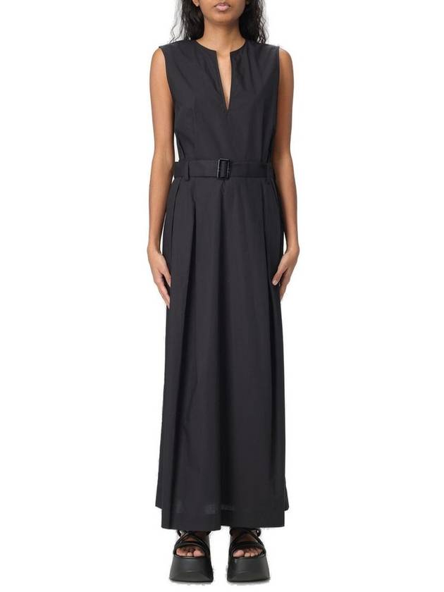 울리치 벨트 디테일 슬리브리스 드레스