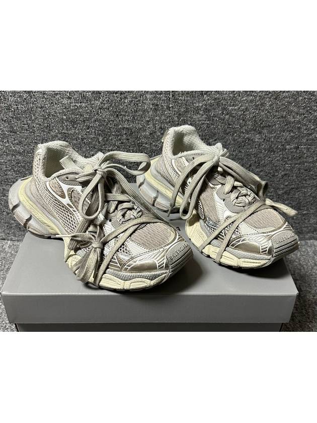 발렌시아가 스니커즈 260