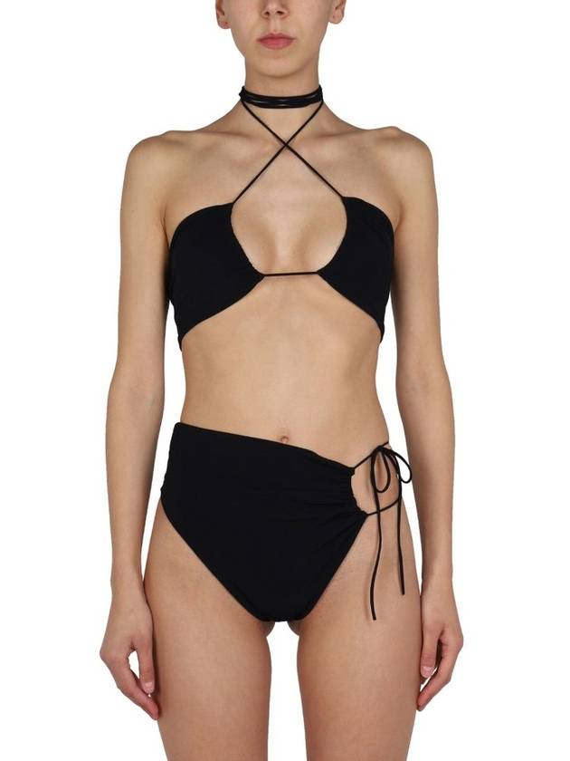 마그다 부트림 크리스 크로스 비키니 탑