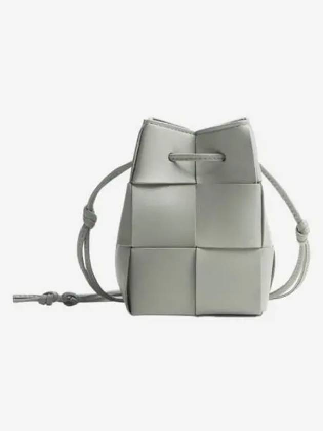 보테가 베네타 미니 카세트 버킷백 어게이트 그레이 Bottega Veneta Mini Cassette Bucket Bag Agate Grey