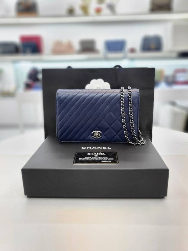 샤넬 코코 보이 WOC 체인 크로스백 20번대 A80469