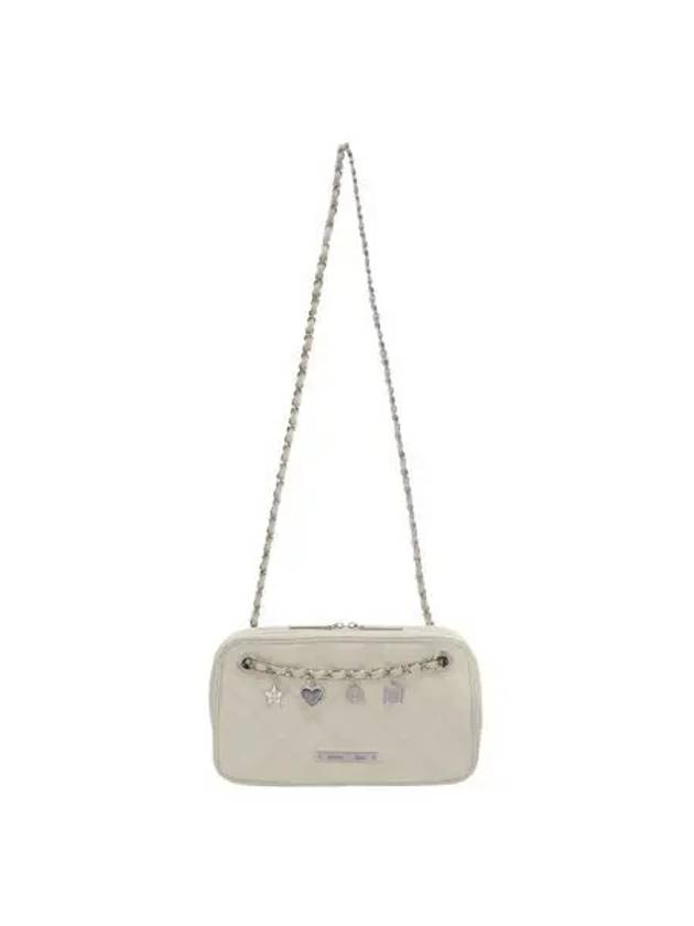 마뗑킴 펜던트 패브릭 퀼팅 미들 백 아이보리 Matin Kim Pendant Fabric Quilting Middle Bag Ivory