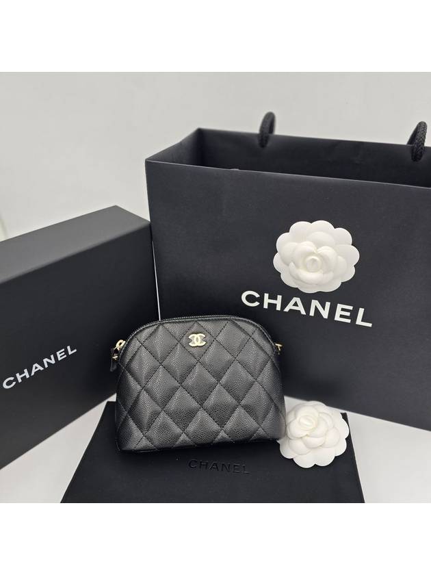 샤넬 클래식 하프문 미니백 반달백 파우치 캐비어 블랙 AP4000