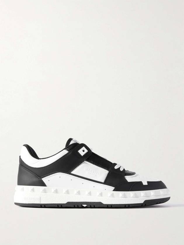 발렌티노 남성 로우탑 스니커즈