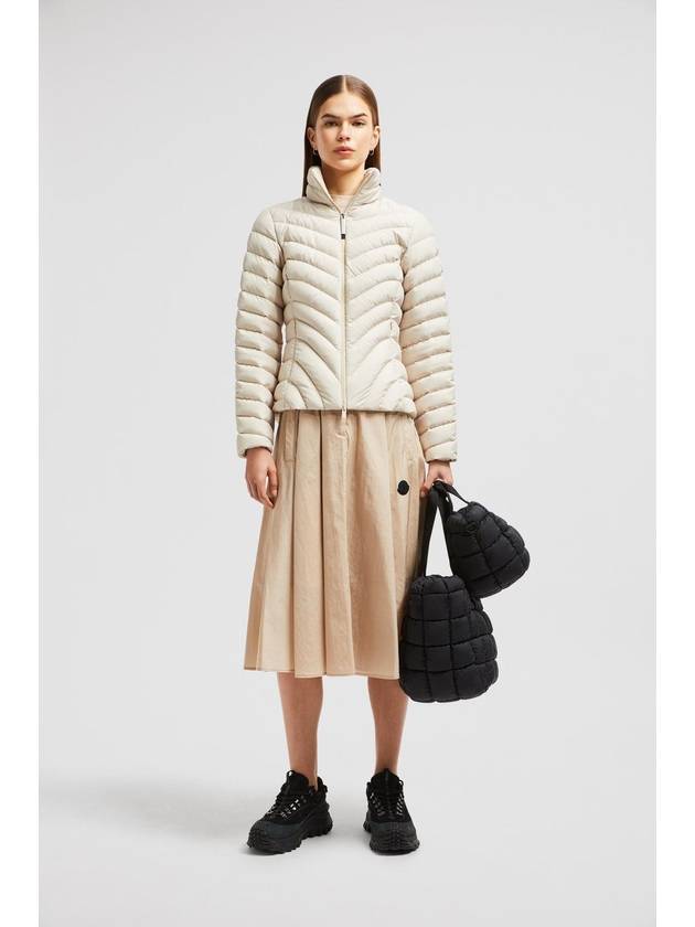 몽클레르 Grange Diagonal Quilted Short Down Jacket K10931A00029597U521E