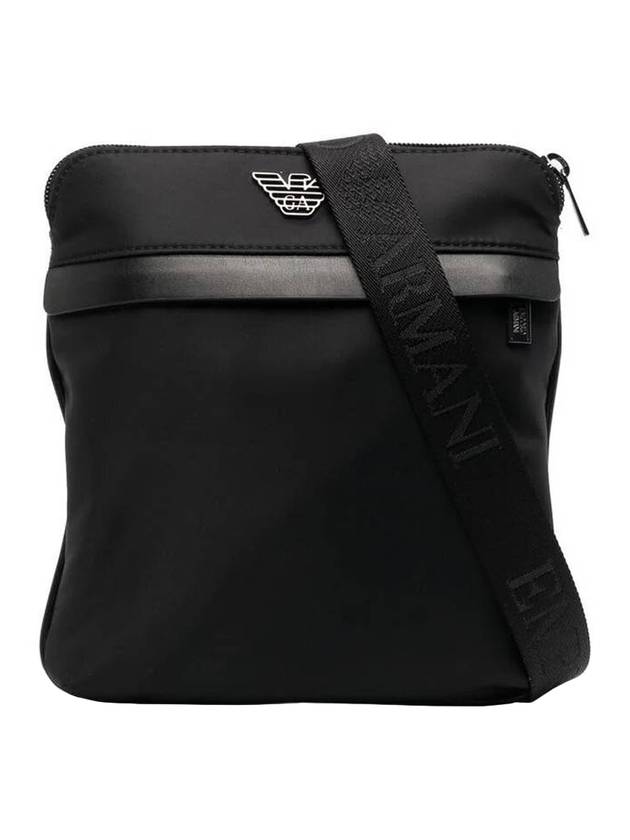 엠포리오 아르마니 리사이클 나일론 크로스 백 블랙