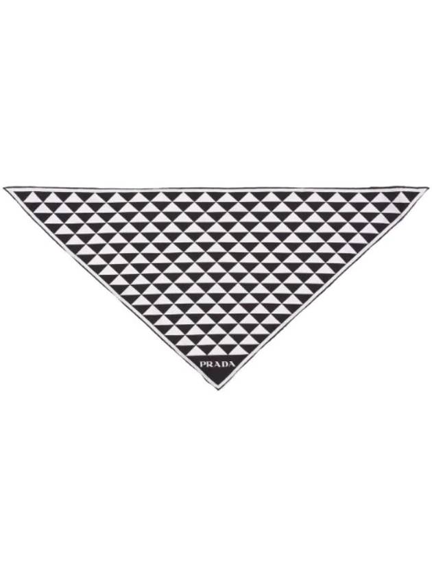 프라다 프라다 기하학 프린트 실크 스카프 1FF0362DTP