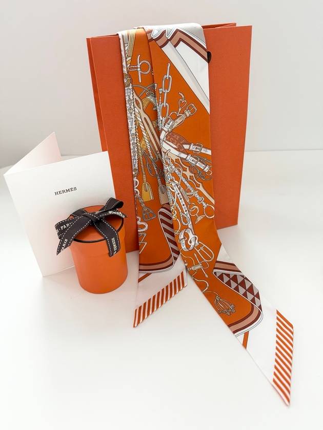 에르메스 부케 세리에 트윌리 방도 트윌리 쁘띠스카프 H062842S