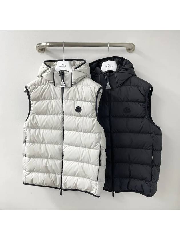 24FW 몽클레르 남성 VALMASQUE 다운 패딩 베스트 라이트그레이 블랙 1A000495973I