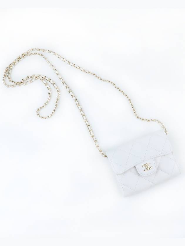 샤넬 클래식 체인 지갑 화이트 AP0238 B16718 10601
