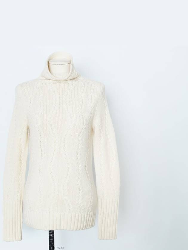 로로피아나 여성 니트웨어