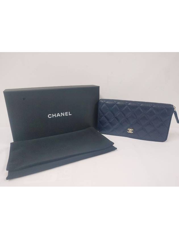 샤넬 클래식 샴페인골드 캐비어 지퍼 장지갑 AP0242 네이비