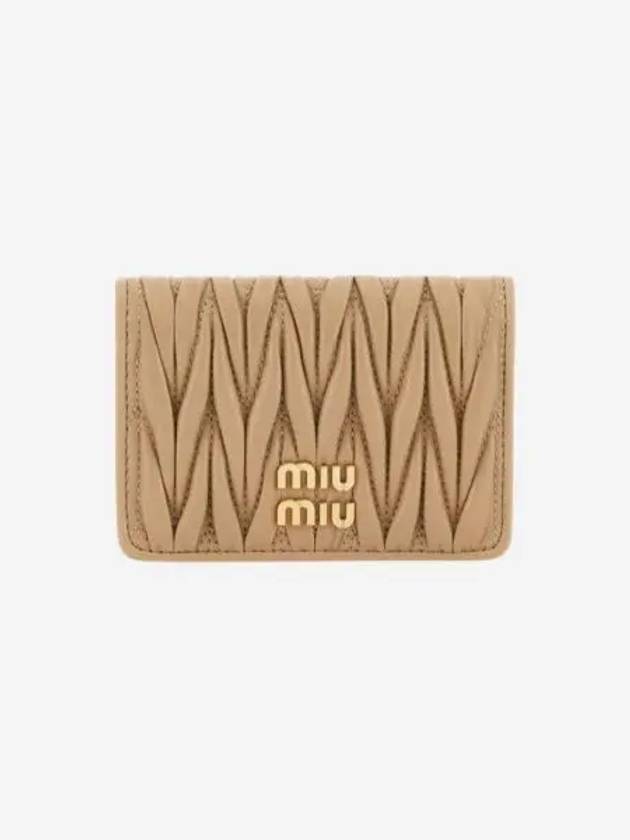 미우 미우 마테라쎄 나파 레더 카드 반지갑 샌드 베이지 Miu Miu Matelasse Nappa Leather Card Holder Sand Beige