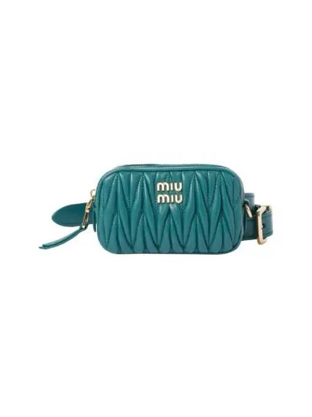 미우 미우 벨트 샴브레이 마테라쎄 파우치 라군 블루 Miu Miu Belt With Matelasse Pouch Lagoon Blue