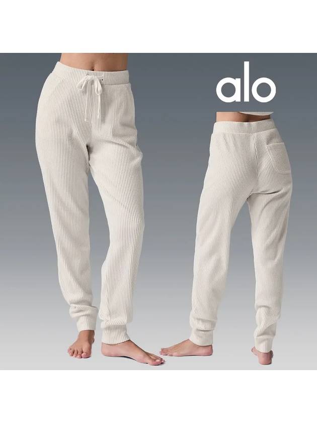 알로 alo 바지 뮤즈 스웨트 조거팬츠 아이보리