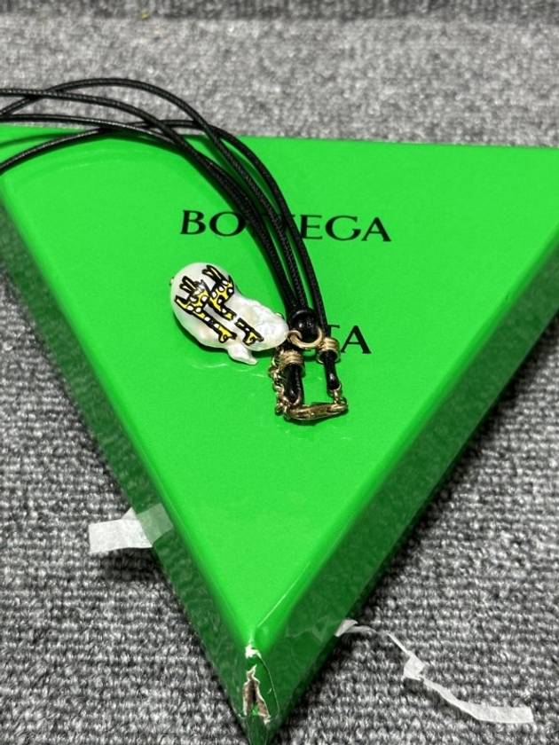 보테가베네타 목걸이