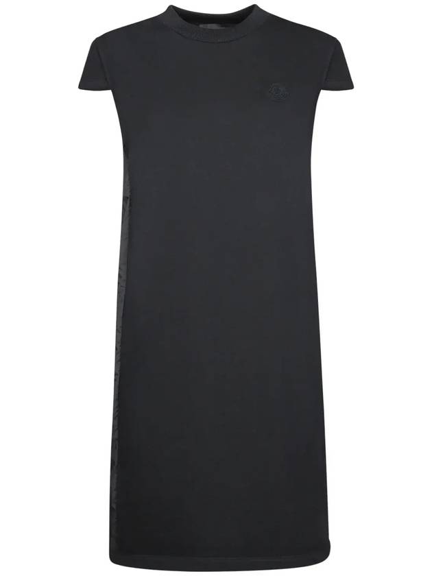 몽클레르 로고 패치 크루넥 드레스 8I0000689ATK_999