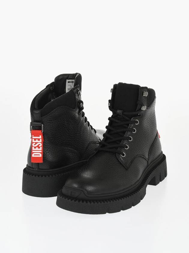 두꺼운 밑창이 있는 텍스처 가죽 D TROIT BT 하이킹 부츠 TEXTURED LEATHER D TROIT BT HIKING BOOTS WITH CHUNKY SOLE