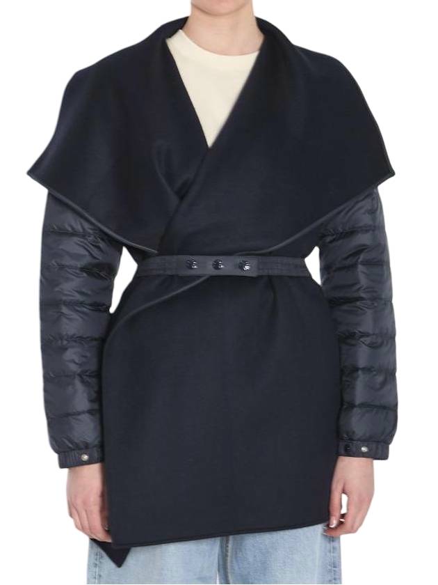 몽클레르 패디드 울 펠트 케이프 다크 블루