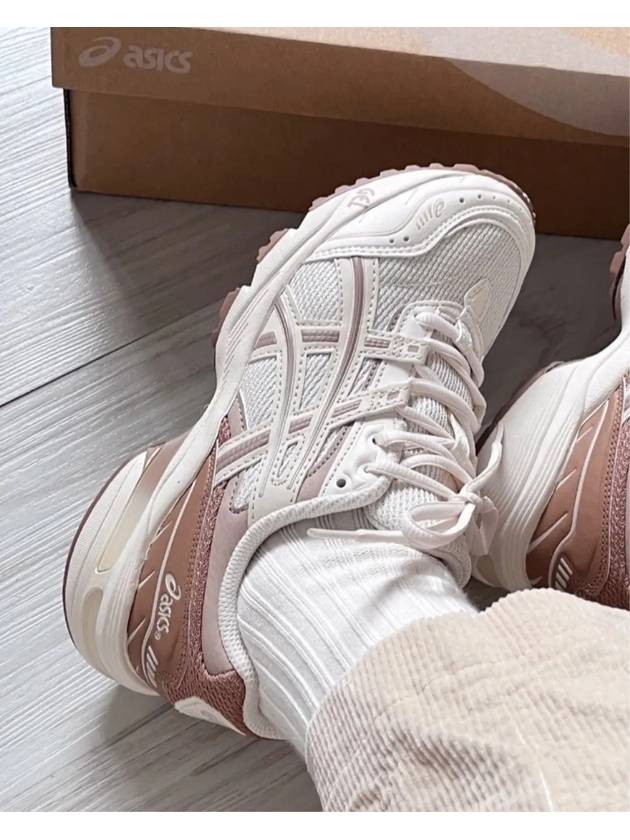 아식스 젤 1090 크림 베이지 브라운 1203A243 024