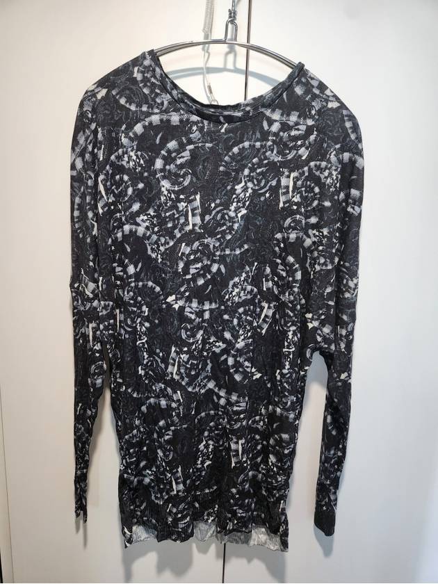 필립플레인  PHILIPP PLEIN 
스네이크 라이트 니트