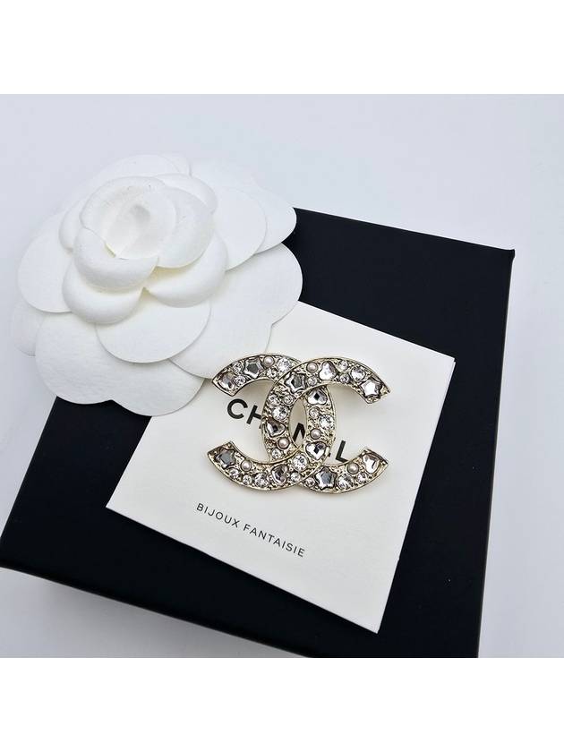 샤넬 브로치 CC로고 골드 뱃지 명품브로치 ABF232