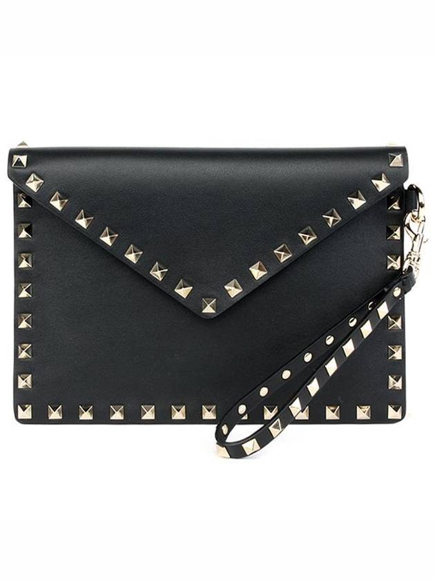 발렌티노 락스터드 언벨롭 클러치 백 블랙