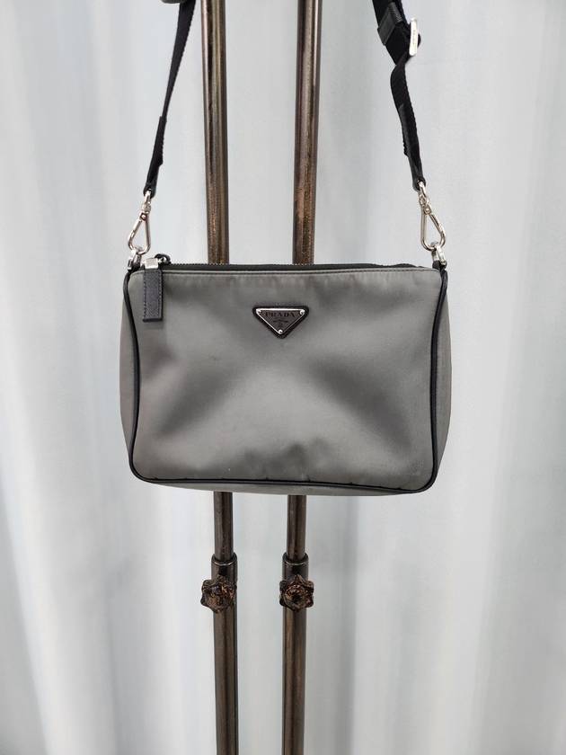 프라다 나일론 테수토 그레이 크로스백
