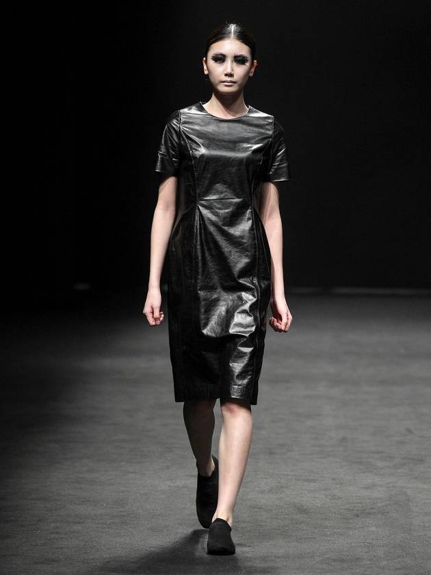 ICONOGRAPHY_MOONKYOUNGLAE_Leather dress H BK