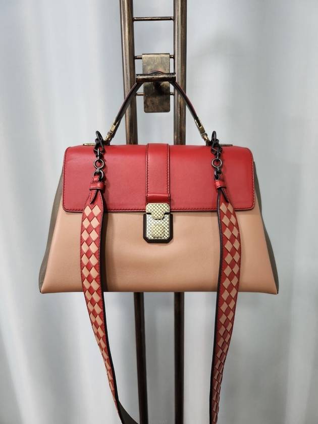 [중고명품 DHLUX] 보테가베네타 나파 피아짜 탑핸들 숄더백 미디움