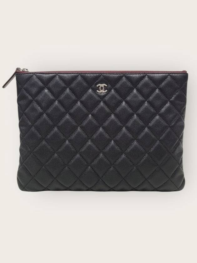 샤넬 블랙 은장 클래식 뉴미듐 클러치백