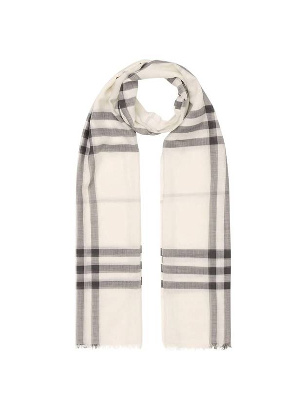 버버리 체크 울 실크 스카프 라이트 화이트
