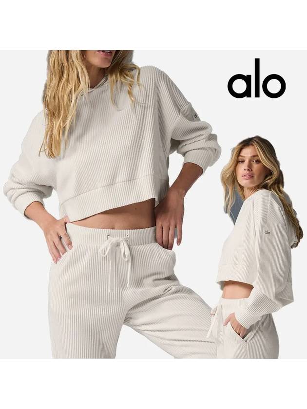 알로 후드 뮤즈 탑 티셔츠 아이보리