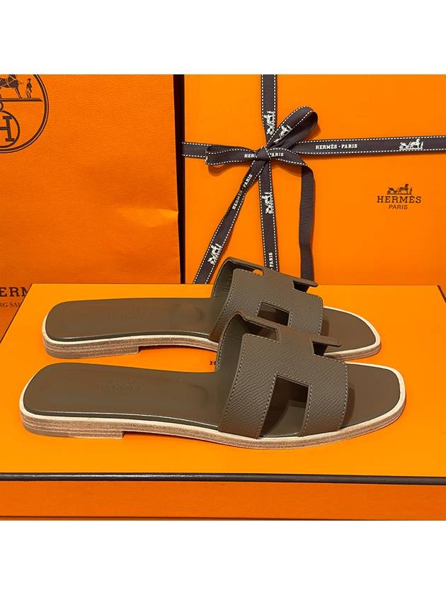 여성 에르메스 오란 샌들 카프스킨 에토프 브라운