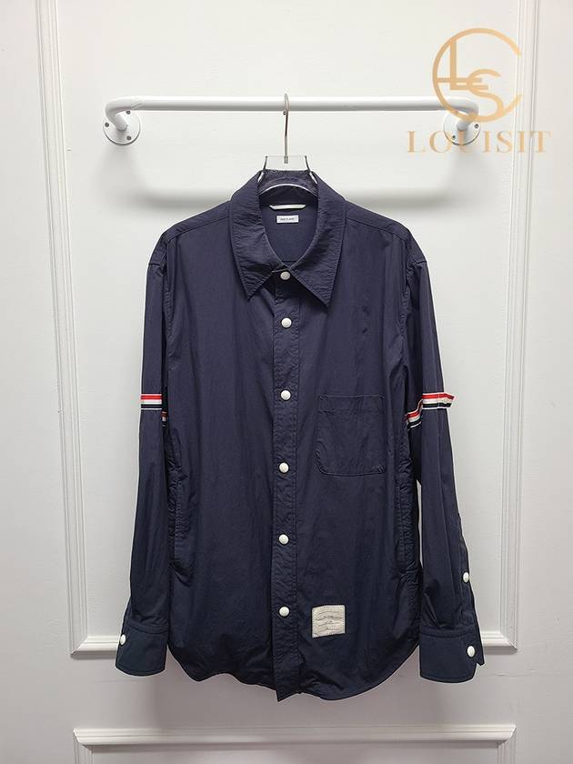 톰브라운 네이비 스냅 프론트 암밴드 나일론 셔츠 자켓 3