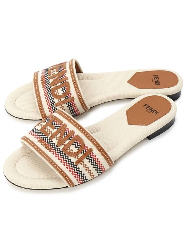 펜디 시그니처 슬라이드 슬리퍼 베이지